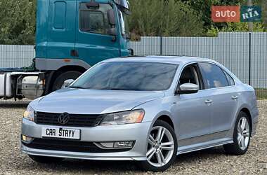 Седан Volkswagen Passat 2015 в Стрые