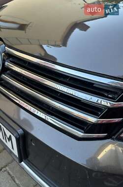 Универсал Volkswagen Passat 2012 в 