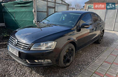 Седан Volkswagen Passat 2011 в Ахтырке