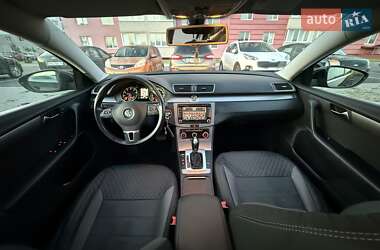 Универсал Volkswagen Passat 2011 в 
