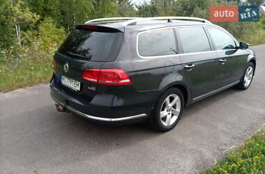 Універсал Volkswagen Passat 2011 в  фото 6 Універсал Volkswagen Passat 2011 в
