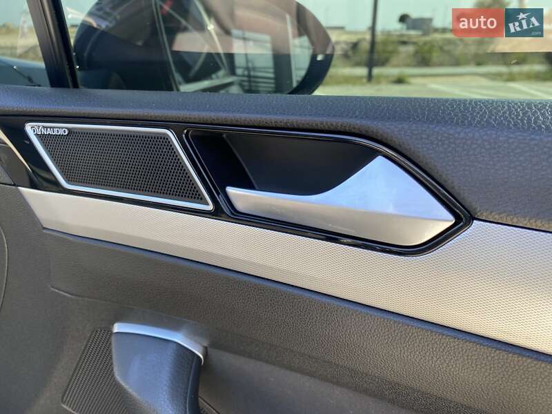 Универсал Volkswagen Passat 2015 в Корсуне-Шевченковском