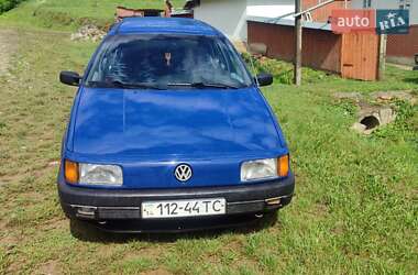 Универсал Volkswagen Passat 1989 в Косове