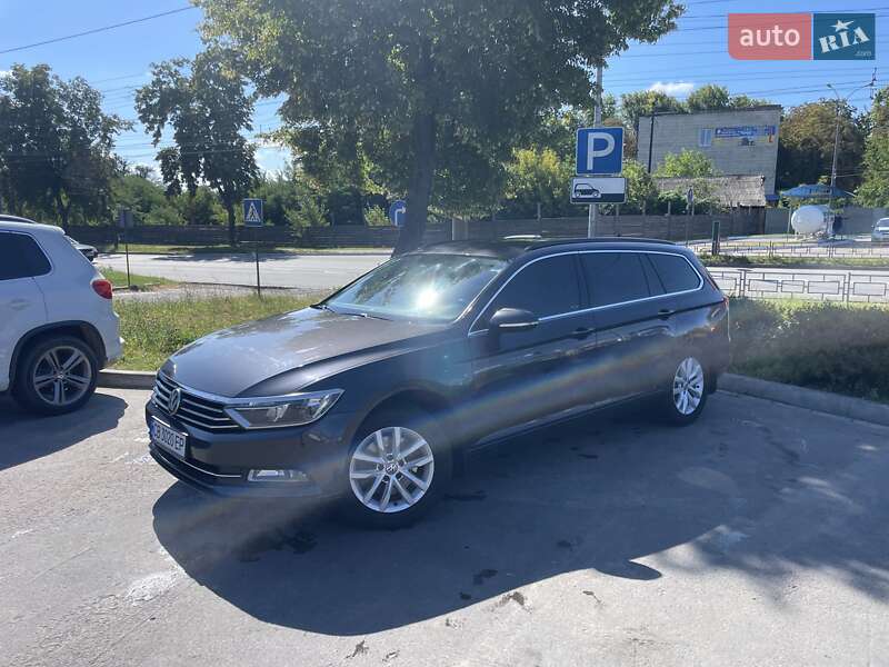 Універсал Volkswagen Passat 2017 в Чернігові