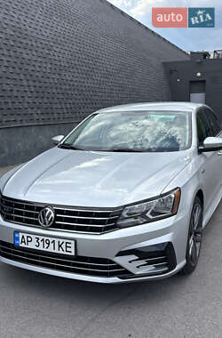 Седан Volkswagen Passat 2017 в Запорожье