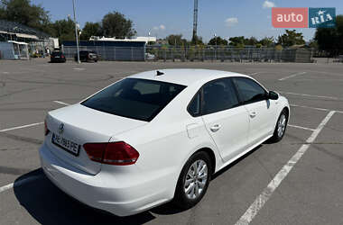 Седан Volkswagen Passat 2013 в 