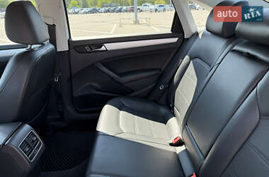 Седан Volkswagen Passat 2013 в 