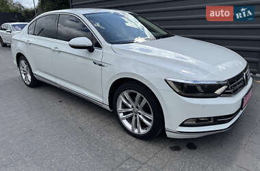 Седан Volkswagen Passat 2017 в Ковеле