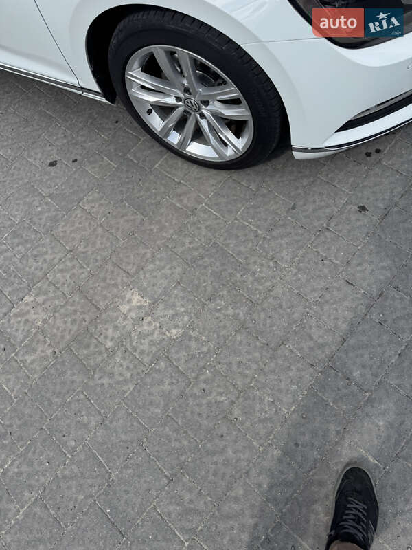 Седан Volkswagen Passat 2017 в Ковеле