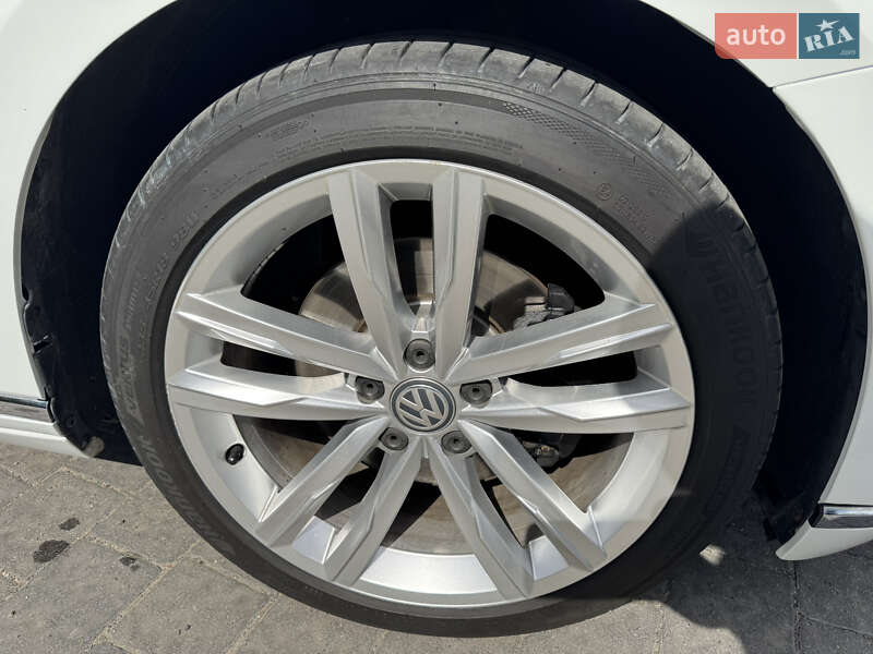 Седан Volkswagen Passat 2017 в Ковеле