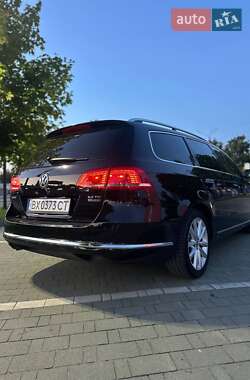 Універсал Volkswagen Passat 2011 в  фото 13 Універсал Volkswagen Passat 2011 в