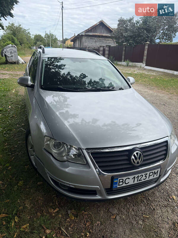 Универсал Volkswagen Passat 2006 в Львове