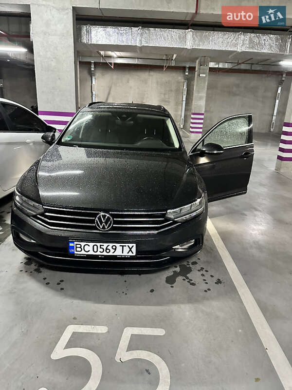 Volkswagen Passat 2021