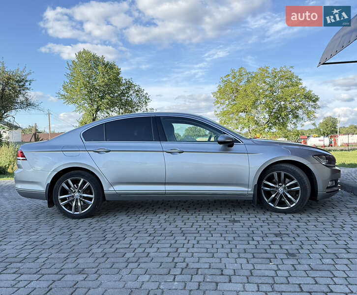 Седан Volkswagen Passat 2016 в Гадяче