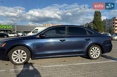 Седан Volkswagen Passat 2013 в Киеве