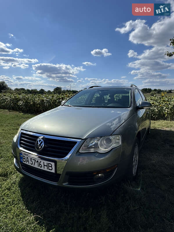 Универсал Volkswagen Passat 2006 в Благовещенском фото 7 Универсал Volkswagen Passat 2006 в Благовещенском