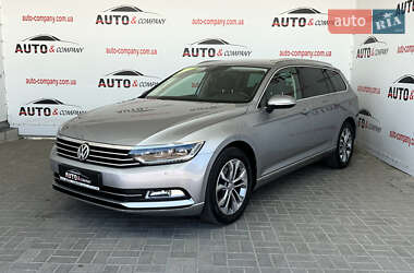 Универсал Volkswagen Passat 2019 в Львове
