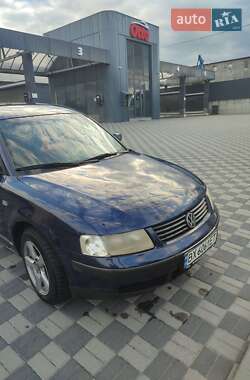 Седан Volkswagen Passat 2000 в Хмельницькому