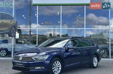 Универсал Volkswagen Passat 2017 в Киеве