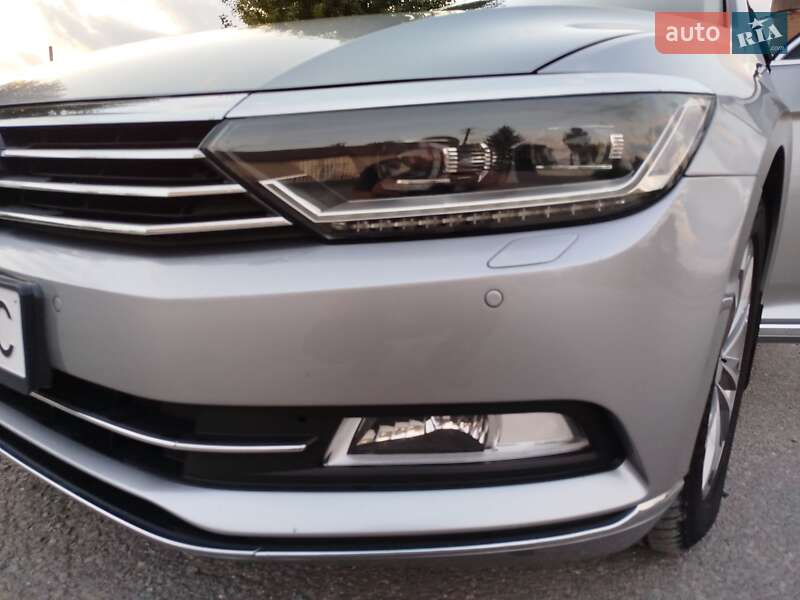 Универсал Volkswagen Passat 2017 в Львове