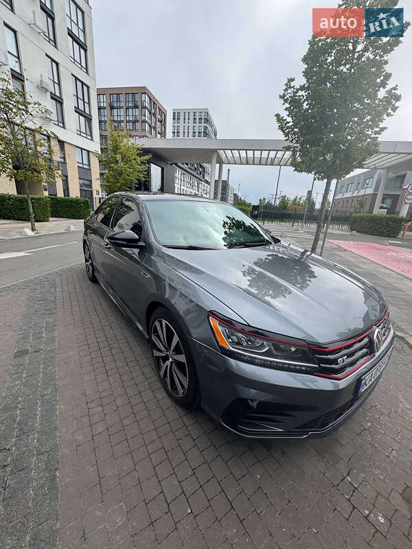 Седан Volkswagen Passat 2018 в Киеве фото 6 Седан Volkswagen Passat 2018 в Киеве