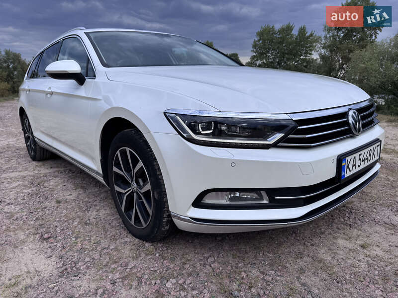 Универсал Volkswagen Passat 2018 в Киеве