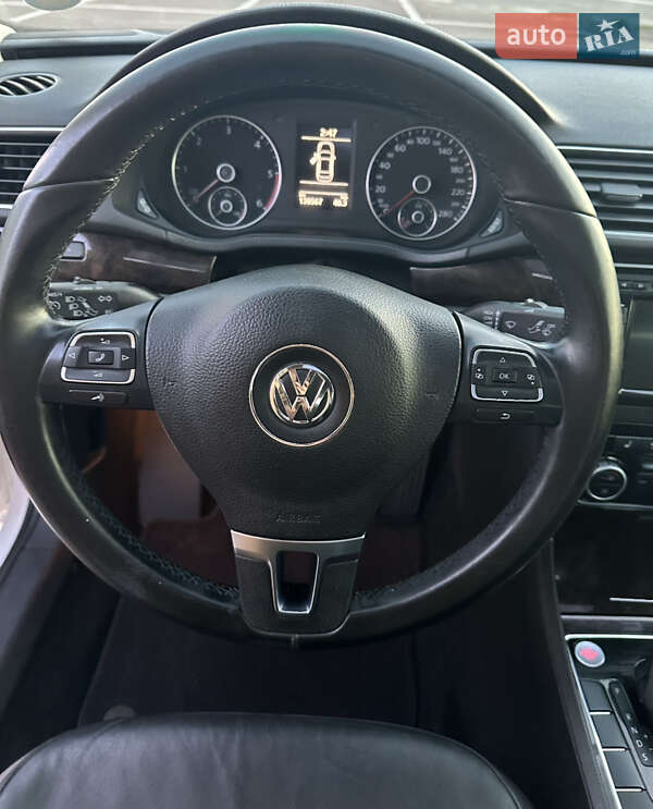 Седан Volkswagen Passat 2013 в Одессе фото 53 Седан Volkswagen Passat 2013 в Одессе