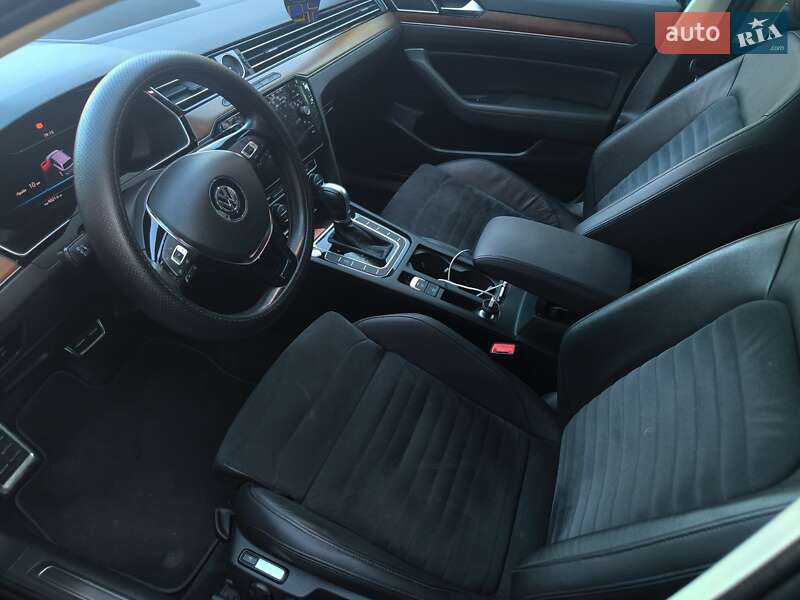Універсал Volkswagen Passat 2019 в Миколаєві