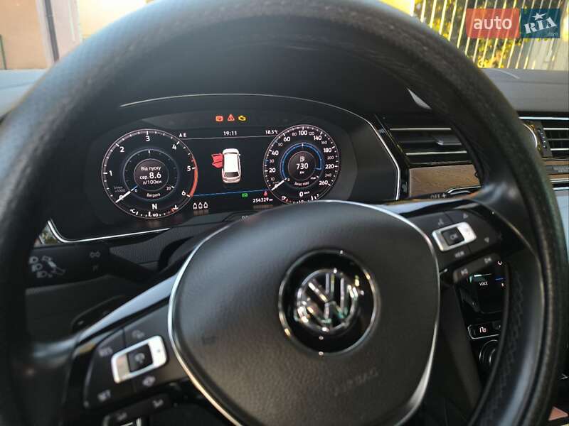 Універсал Volkswagen Passat 2019 в Миколаєві