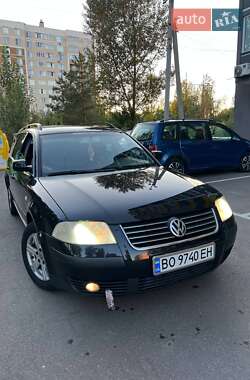 Універсал Volkswagen Passat 2003 в Вишгороді