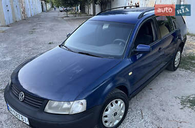 Універсал Volkswagen Passat 1999 в Одесі
