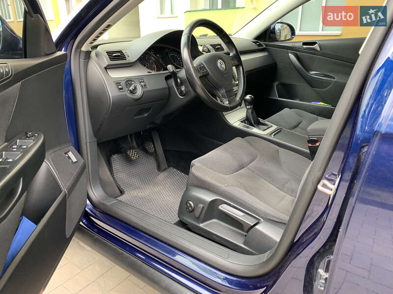 Универсал Volkswagen Passat 2008 в Луцке фото 16 Универсал Volkswagen Passat 2008 в Луцке