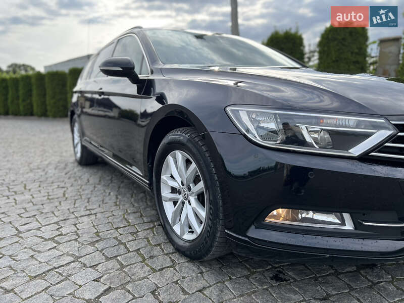 Универсал Volkswagen Passat 2016 в Жовкве