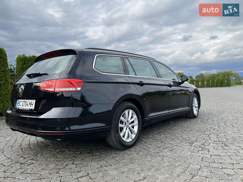 Универсал Volkswagen Passat 2016 в Жовкве