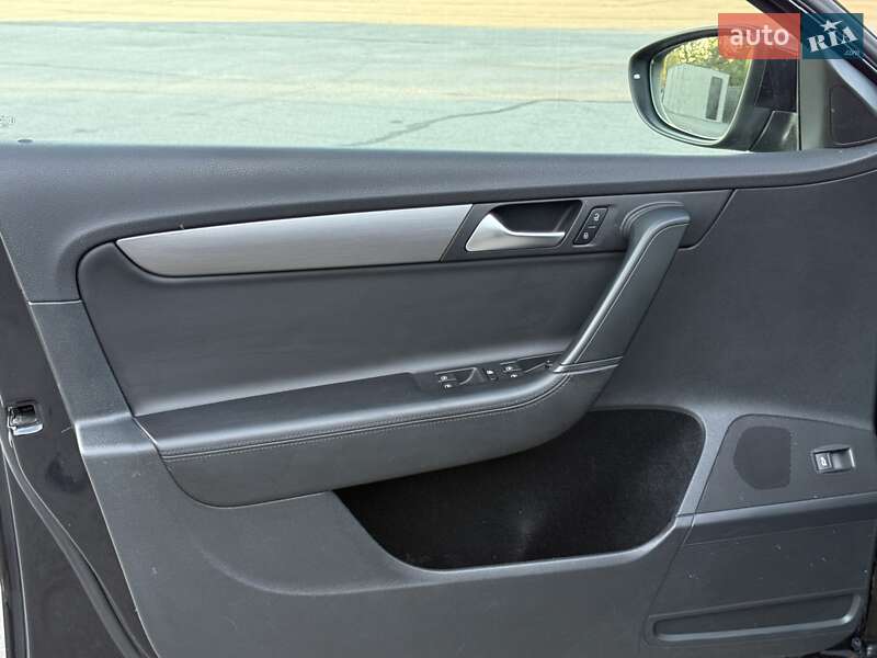 Универсал Volkswagen Passat 2014 в Черновцах фото 13 Универсал Volkswagen Passat 2014 в Черновцах