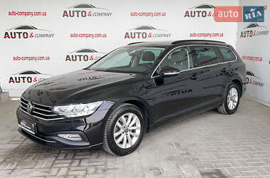 Универсал Volkswagen Passat 2021 в Львове