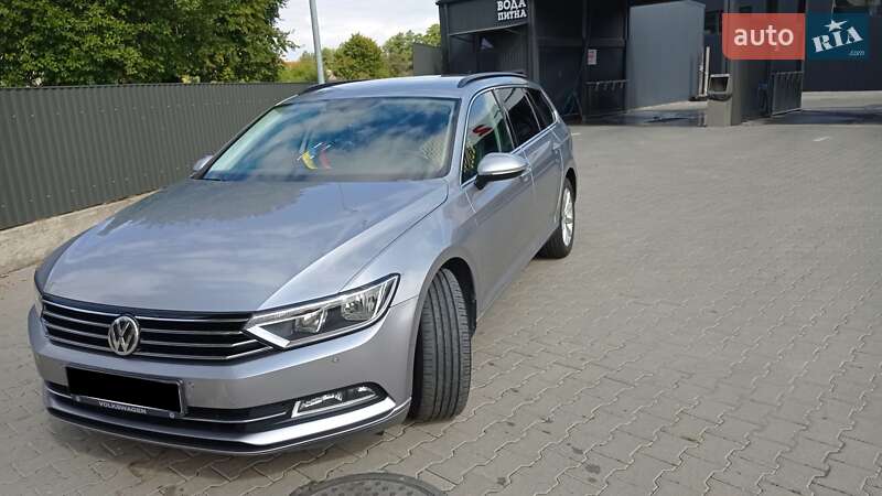 Універсал Volkswagen Passat 2017 в Львові