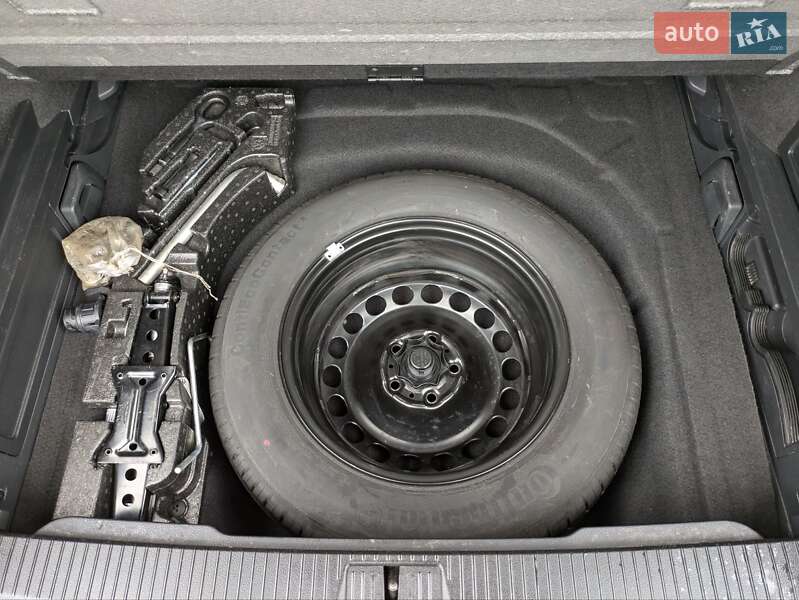 Универсал Volkswagen Passat 2016 в Львове