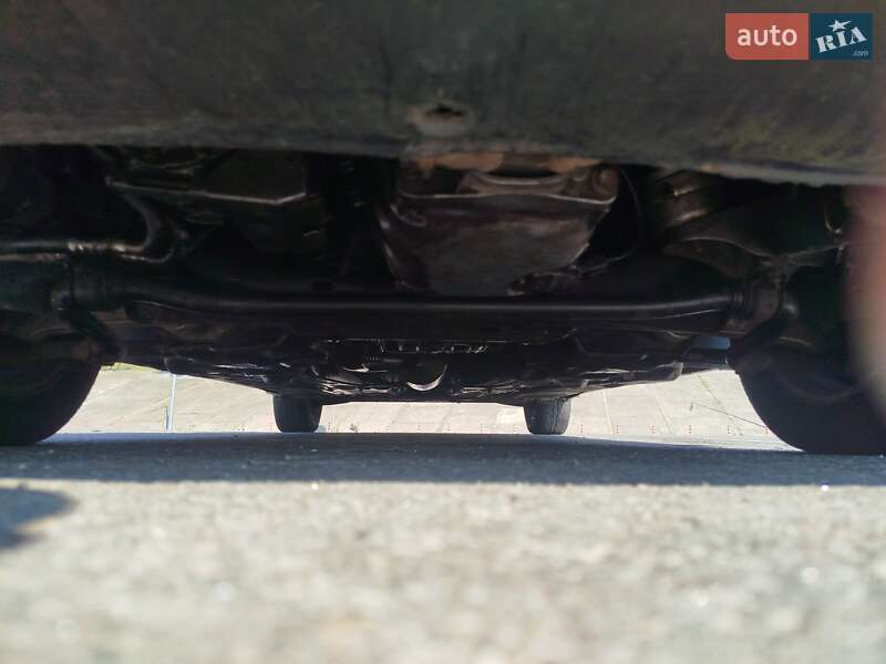 Універсал Volkswagen Passat 2004 в Овручі