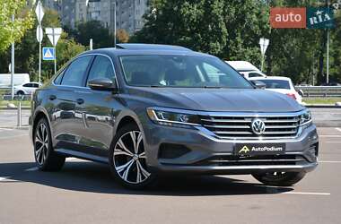 Седан Volkswagen Passat 2021 в Киеве