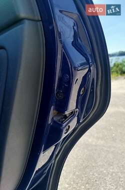 Универсал Volkswagen Passat 2004 в  фото 6 Универсал Volkswagen Passat 2004 в