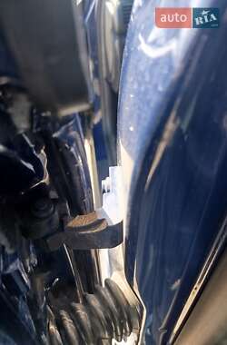 Универсал Volkswagen Passat 2004 в  фото 44 Универсал Volkswagen Passat 2004 в
