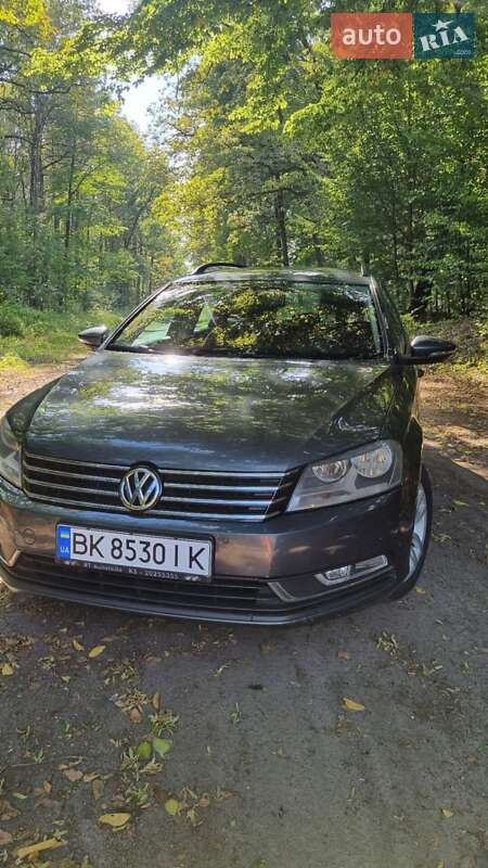 Универсал Volkswagen Passat 2014 в Луцке фото 7 Универсал Volkswagen Passat 2014 в Луцке