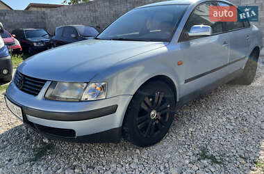 Седан Volkswagen Passat 1997 в Кременці