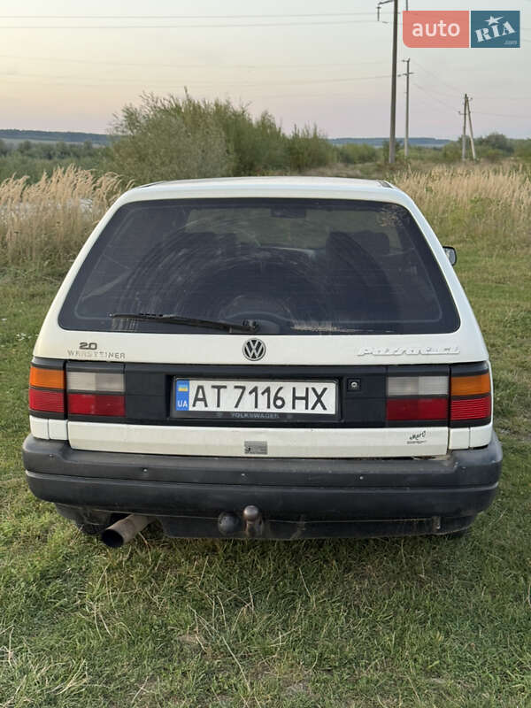 Універсал Volkswagen Passat 1992 в Вістовій