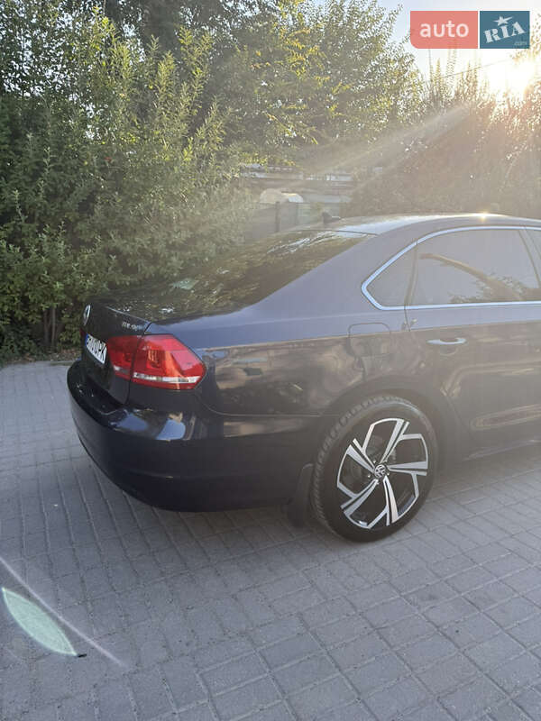 Седан Volkswagen Passat 2014 в Одессе