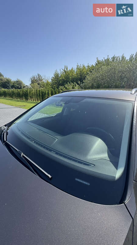 Універсал Volkswagen Passat 2016 в Львові