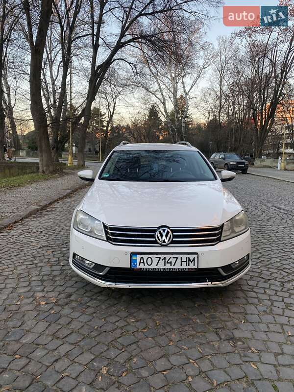 Volkswagen Passat 2011