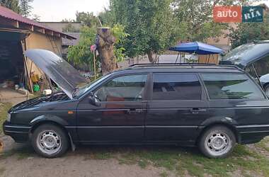 Универсал Volkswagen Passat 1993 в  фото 9 Универсал Volkswagen Passat 1993 в
