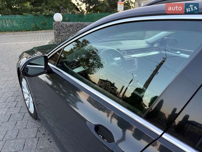 Універсал Volkswagen Passat 2014 в Івано-Франківську